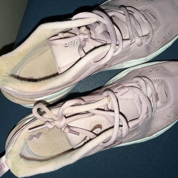 Nike Women's Light Pink Sneakers - Picture 3 of 4